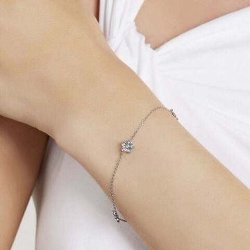 Браслет Graff Wild Flower Petite Pave Diamond Bracelet