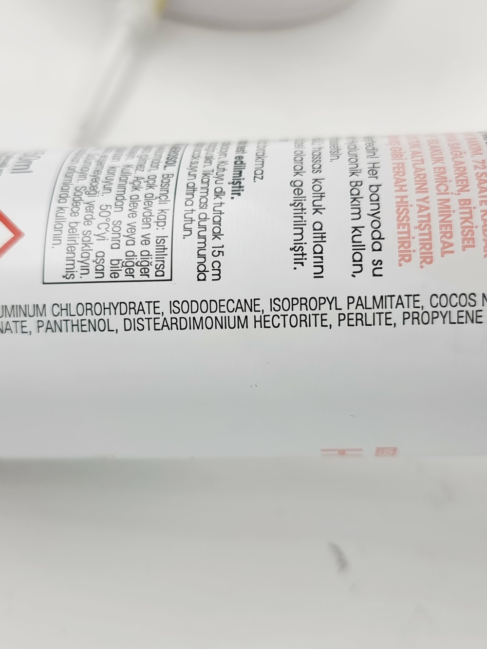Дезодорант-спрей Garnier Mineral Hyaluronic Care 72 ч 150 мл (Франция)