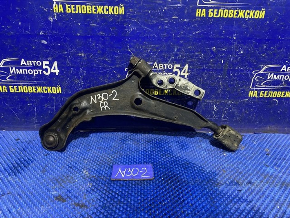 Рычаг передний правый NISSAN R'NESSA 1997