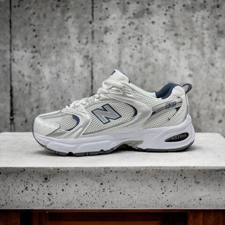 New Balance 530 • White Metallic