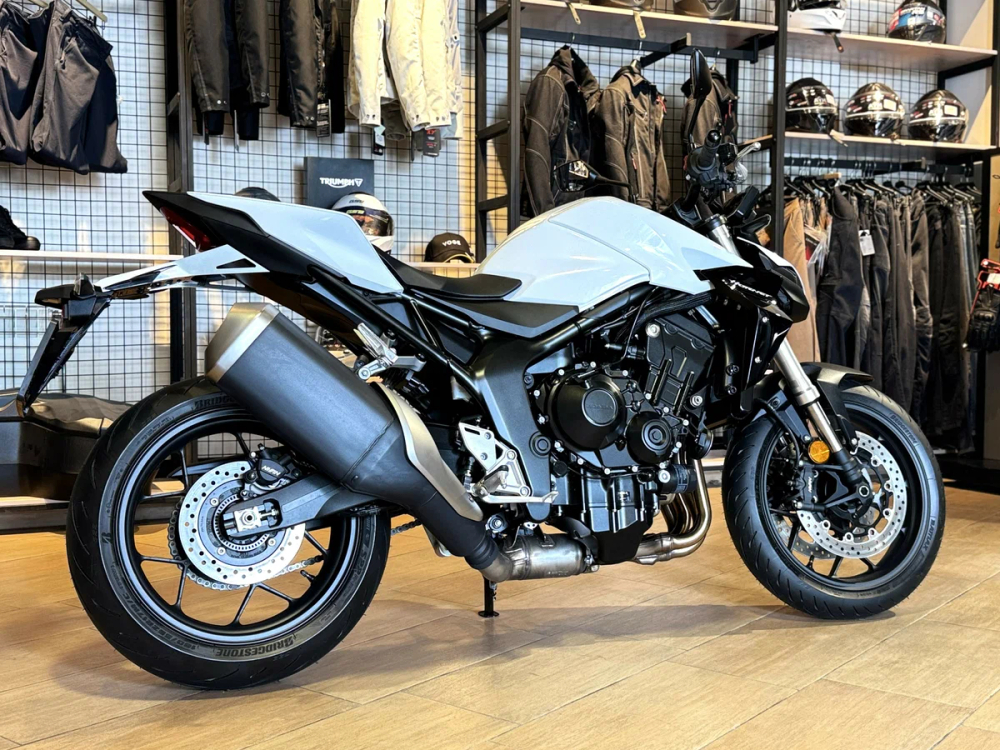 Honda CB 1000 Hornet, 2026