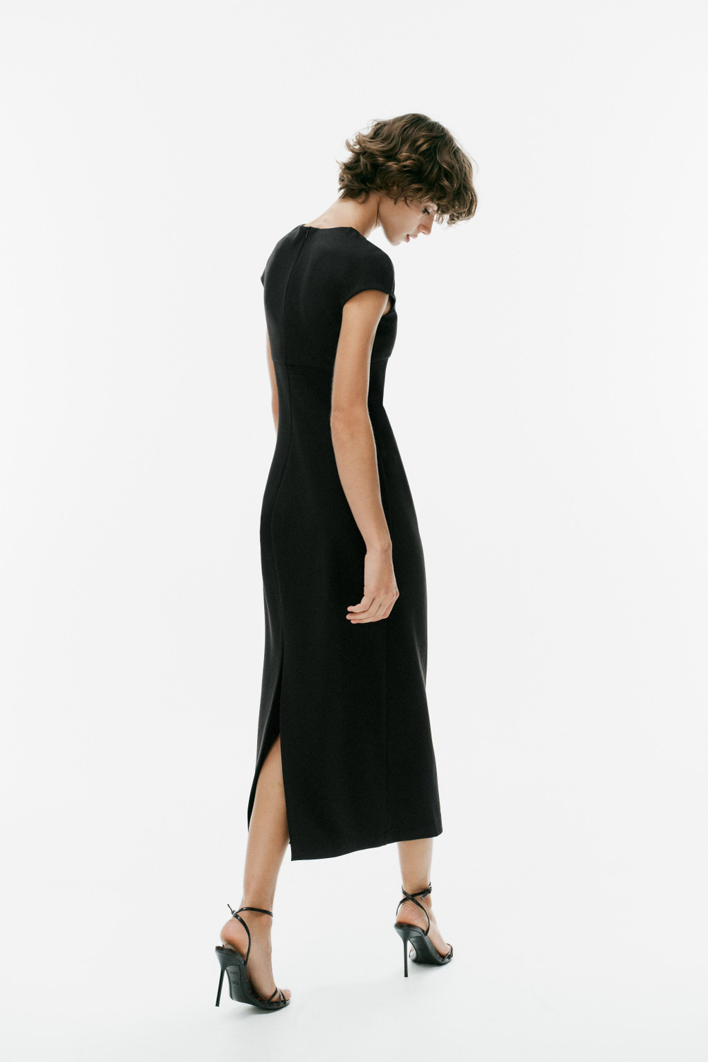 ПЛАТЬЕ МИДИ С КОРОТКИМИ РУКАВАМИ — ZARA