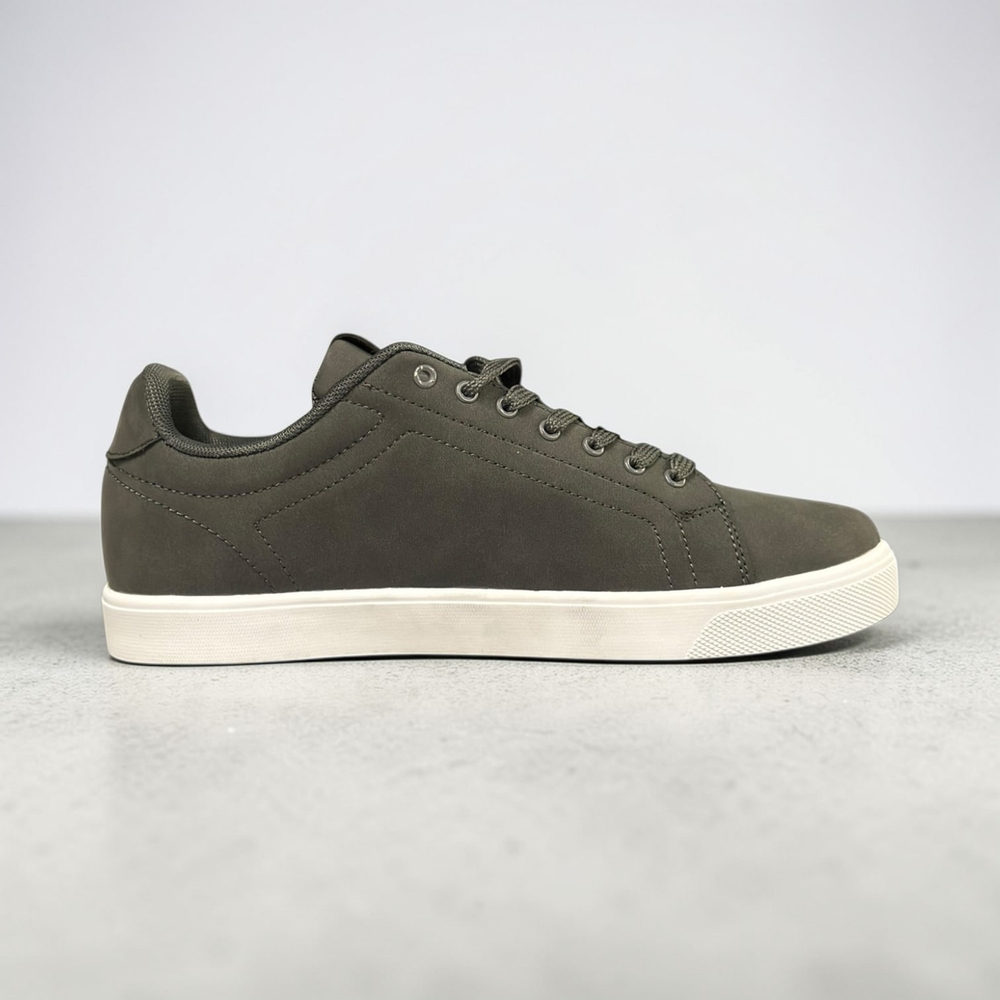 Lacoste Carnaby Pro • Dark Gray