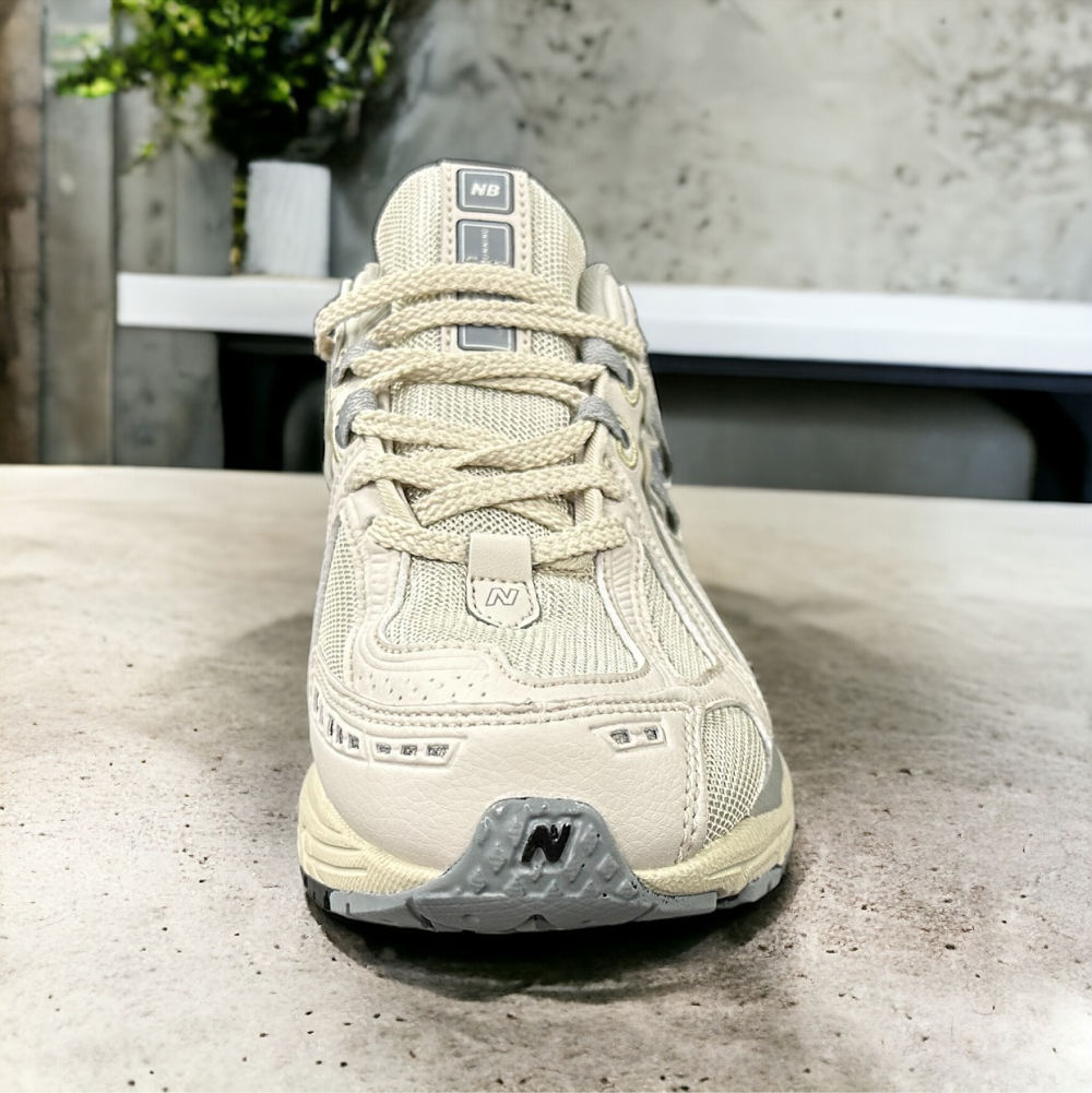 New Balance 1906R • White Gray