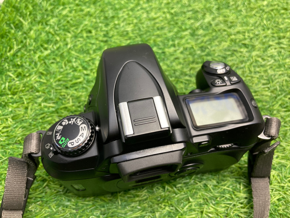 Nikon F75