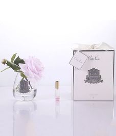 Роза чайная розовая в прозрачной вазе, Cote Noire