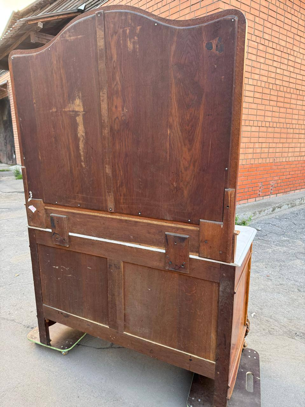Старинный французский комод с зеркалом