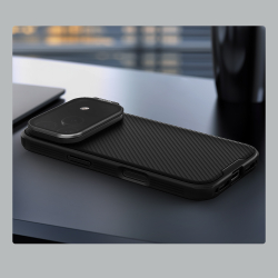 Чехол черного цвета с MagSafe на iPhone 17 Pro, серия CamShield Prop Magnetic (версия с тонированной крышкой объектива) от Nillkin
