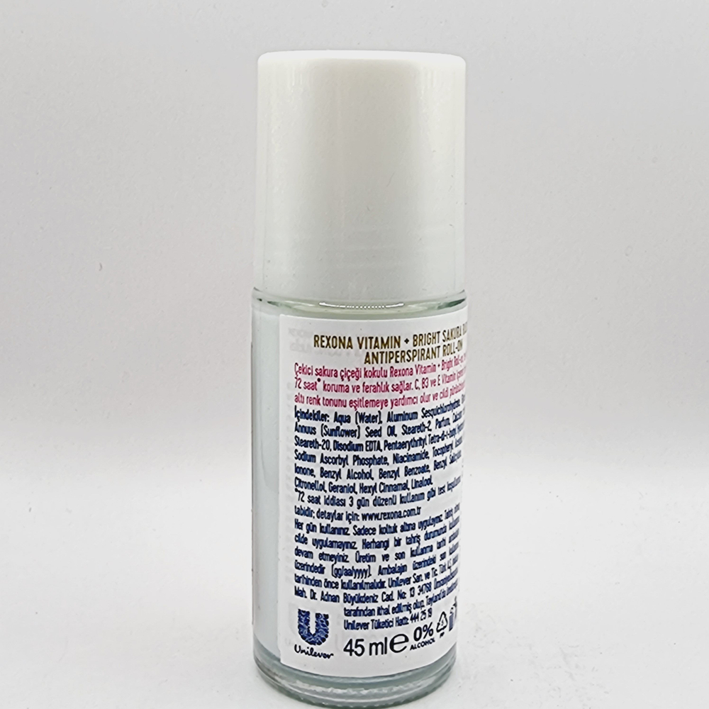 Шариковый дезодорант Vitamin+Bright Sakura Radiance 45 мл (Тайланд)