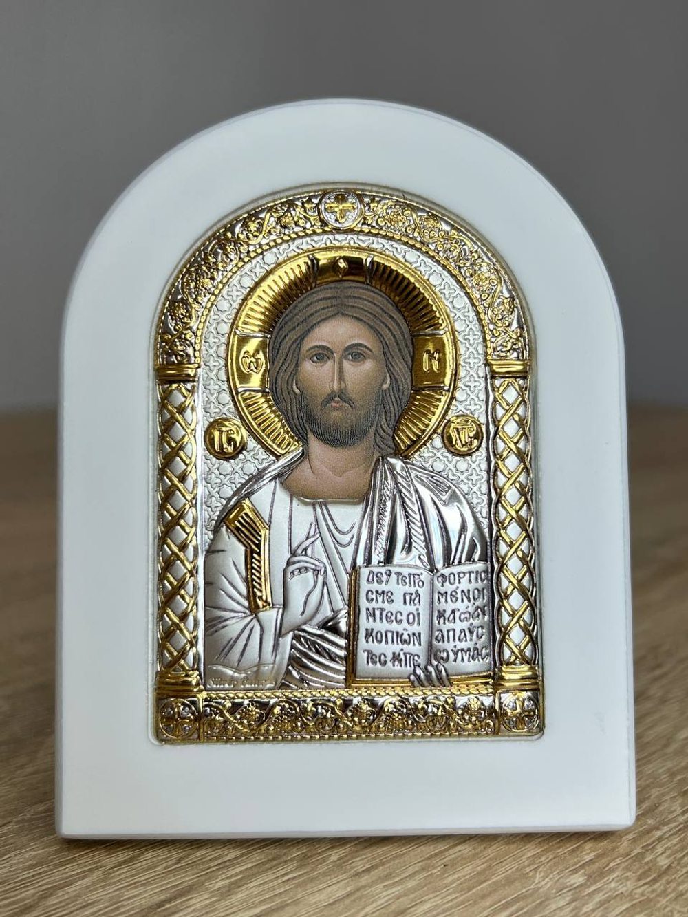 Спаситель, икона арочная, белое дерево 60x75