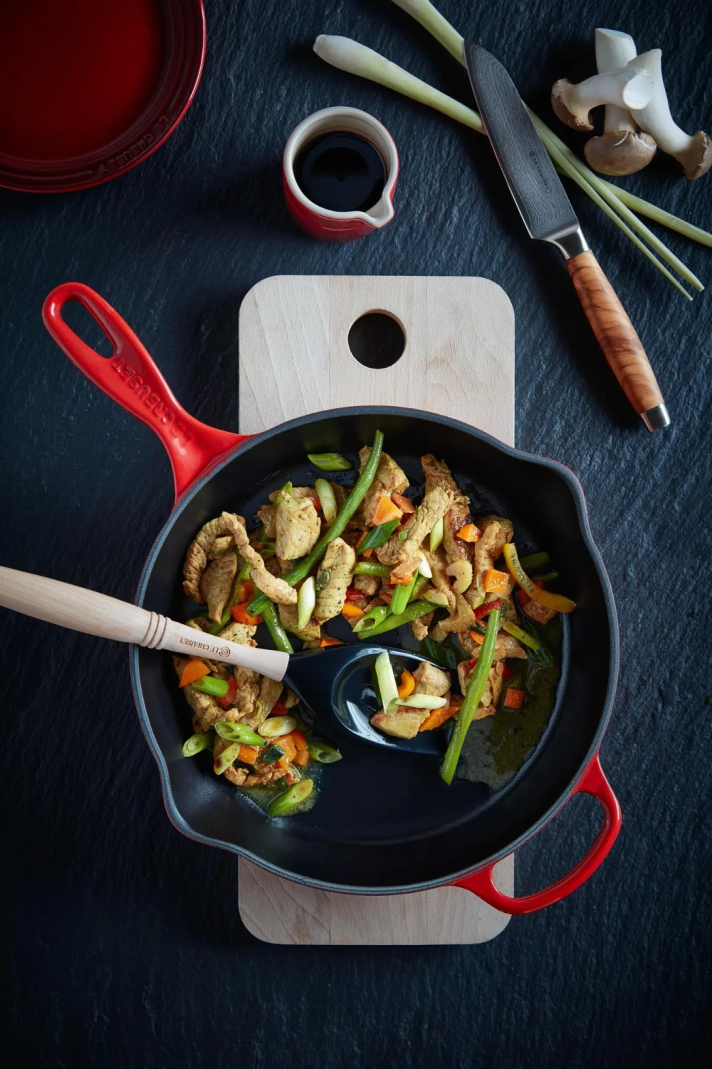 Le Creuset Сковорода Signature 26 см лазурного цвета EAN 024147328209