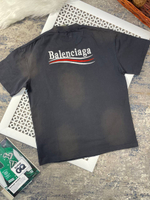 Футболка Balenciaga