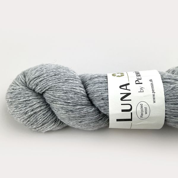Пряжа Permin (Пермин) Luna / уп.10 мот. по 50 г, 175 м, 889000.889002