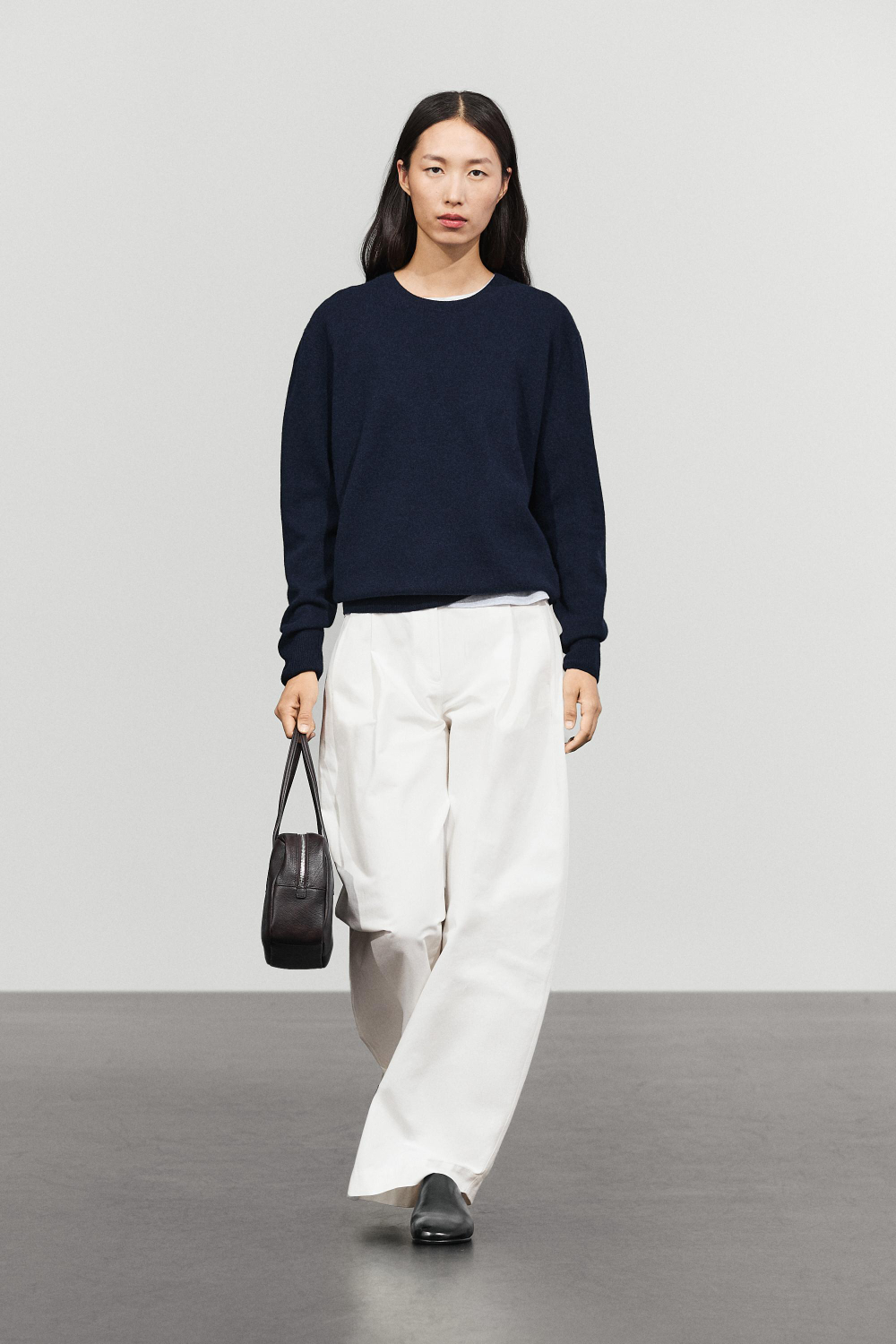 Massimo Dutti Вязаный свитер с круглым вырезом из смесовой шерсти, темно-синий