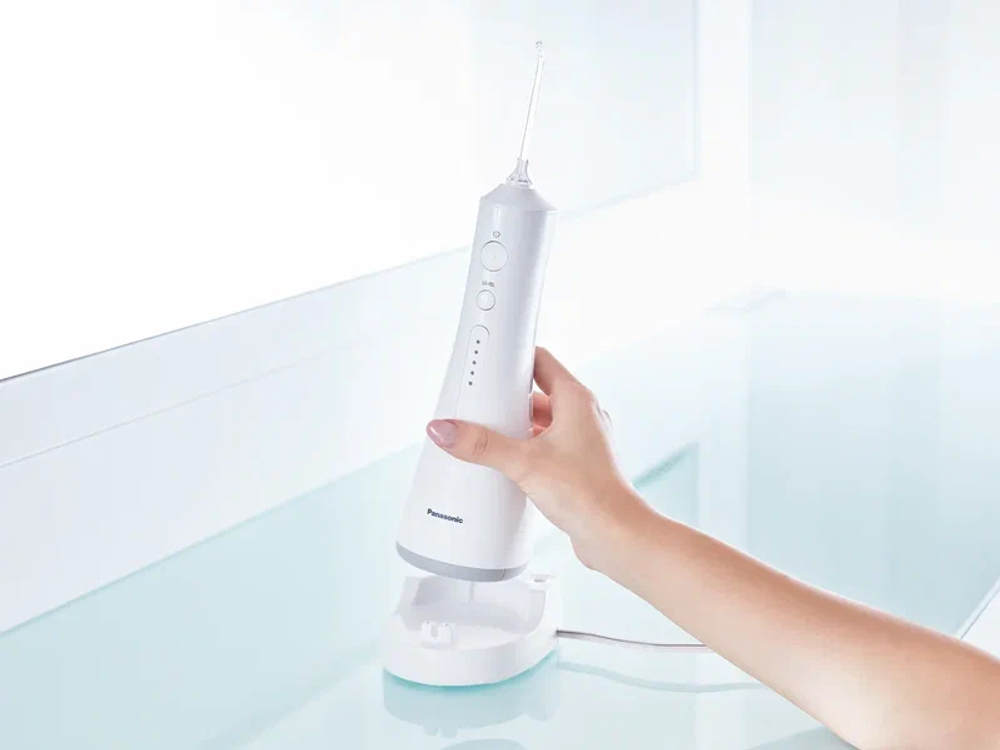 Оральный ирригатор EW1511W520