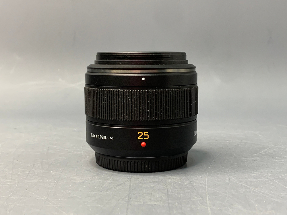 Panasonic Summilux 25mm f/1.4 ASPH DG