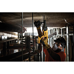 Dewalt Аккумуляторный перфоратор DCH133M1, 18 В, 2.6 Дж, 5500 уд/мин, с АКБ 4 Ач и ЗУ, в кейсе TSTAK () DCH133M1-QW