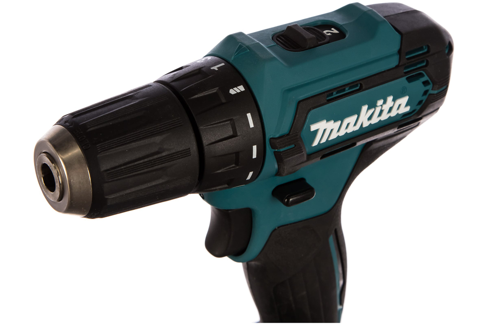 Аккумуляторная дрель-шуруповерт Makita CXT DF333DZ