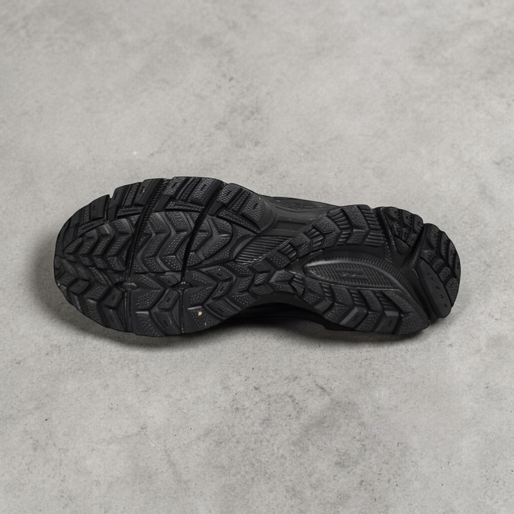 Asics Gel-Kahana 8 • Black