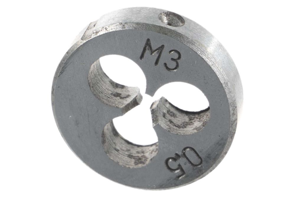 Плашка метрическая, легированная сталь М3х0,5 мм