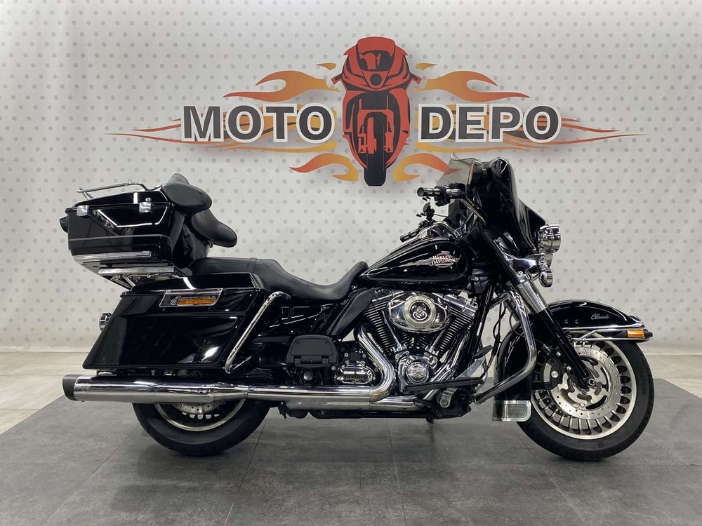 Harley-Davidson Electra Glide FLHTC1580 , 2009
