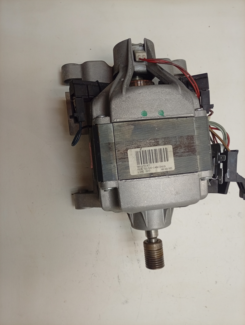 FE925N кт21 Двигатель для стиральной машины Electrolux AEG (8 контактов) 3792616322 б/у