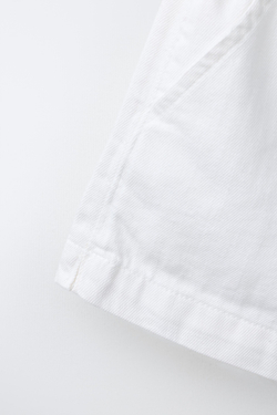 ZARA ДЖИНСОВЫЕ ШОРТЫ, БЕЛЫЙ