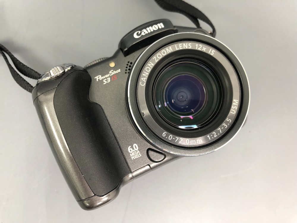 Canon PowerShot S3 IS