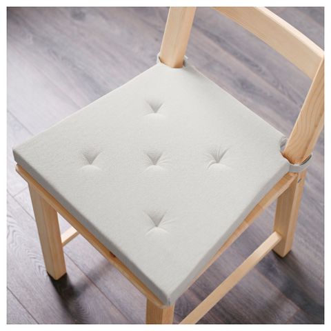Подушка на стул IKEA JUSTINA (ЮСТИНА), Экрю, 35 / 42х40х4 см