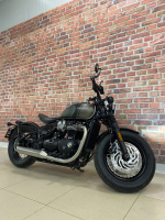 Triumph Bonneville Bobber, 2023 MATT STORM GREY/MATT IRONSTONE