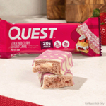 Quest Nutrition, протеиновый батончик, клубничное песочное печенье, 12 батончиков по 60 г (2,12 унции)