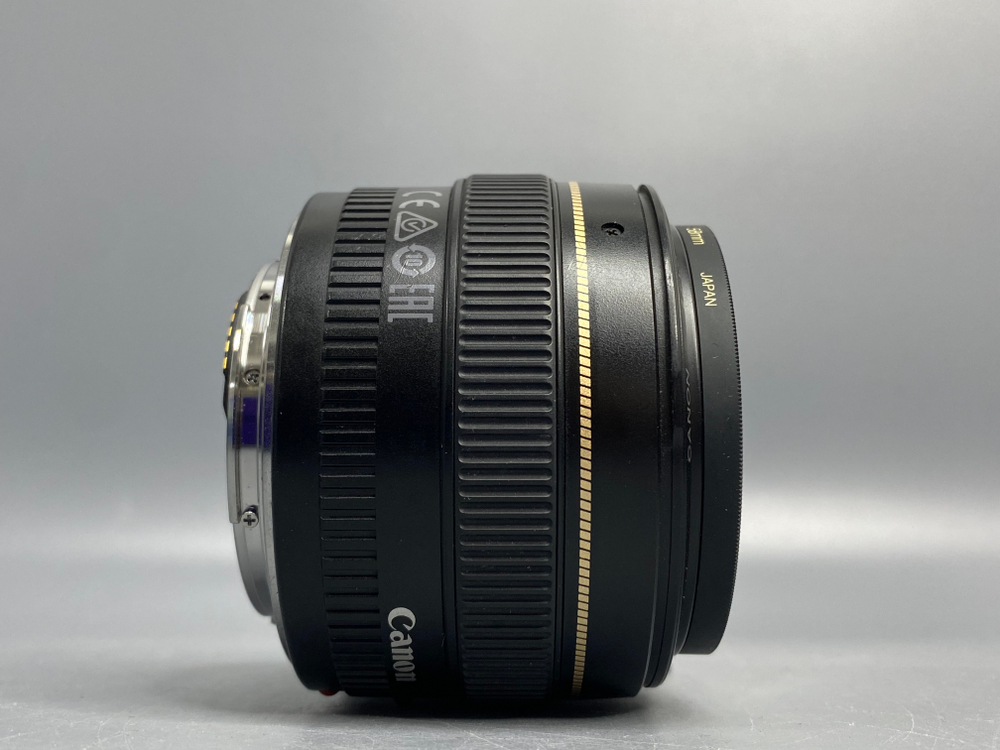 Canon EF 50mm f/1.4 USM