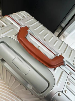Чемодан Rimowa