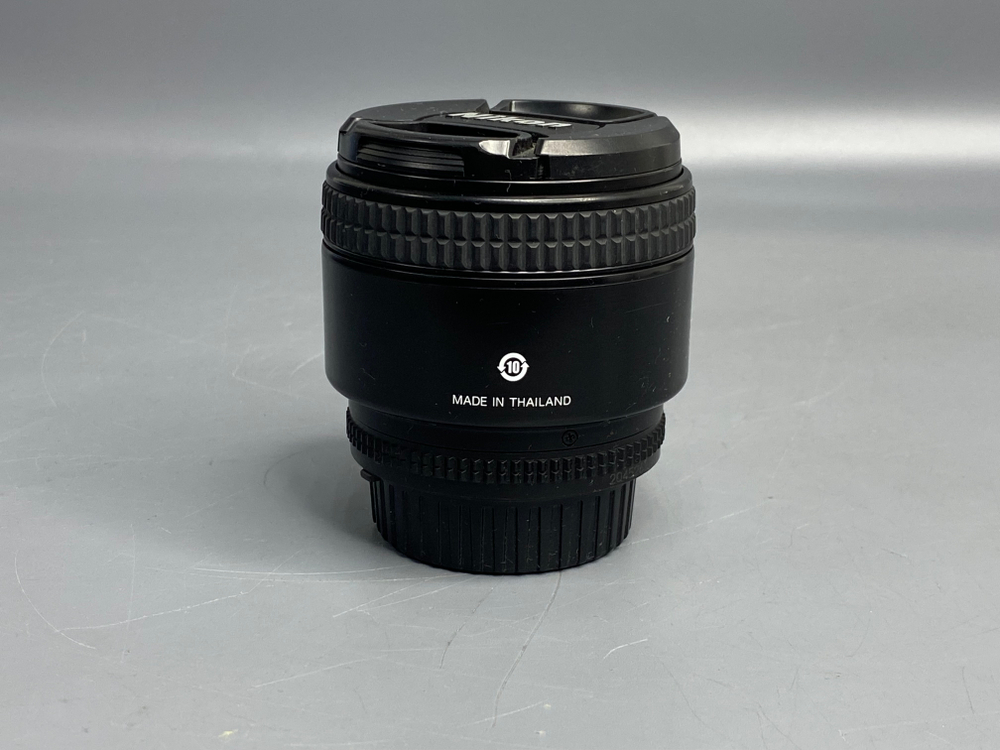 Nikon AF Nikkor 85mm f/1.8D