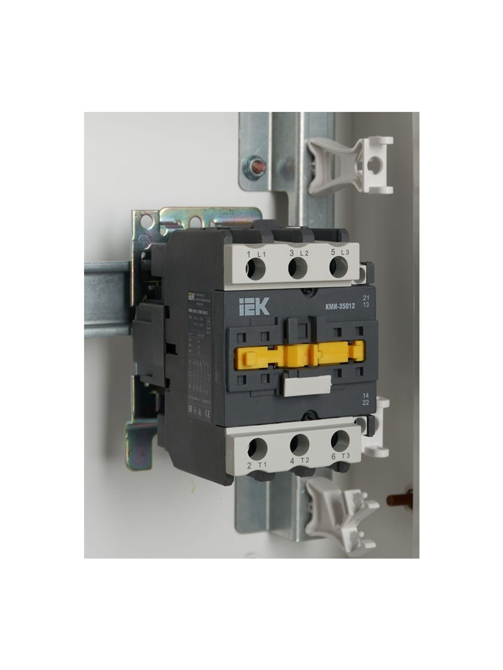 Контактор КМИ-35012 50А 230В/АС3 1НО 1НЗ KARAT IEK KKM31-050-230-11