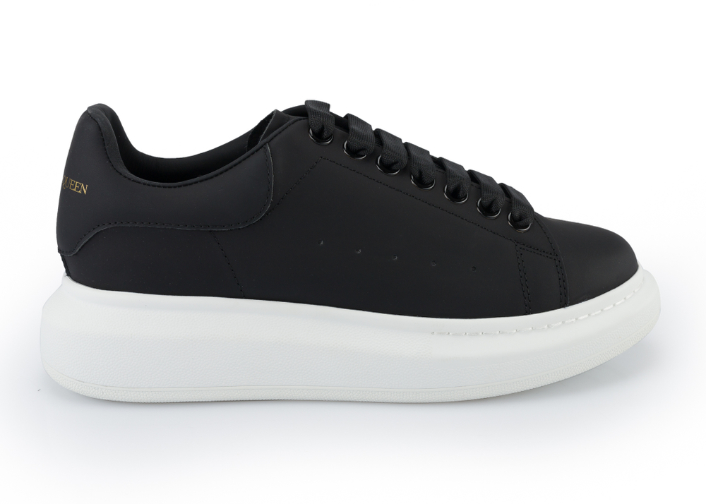 McQueen Black White