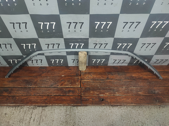 Накладка переднего бампера Audi Q7 (4M) 19-нв Б/У Оригинал 4M0853245X