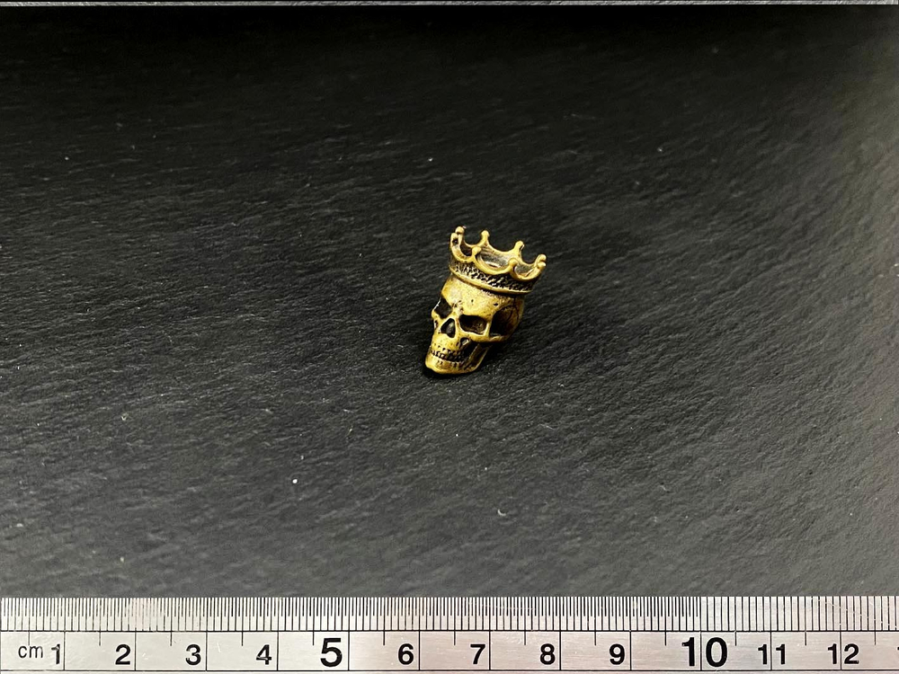 Бусина. Череп King of Nothing