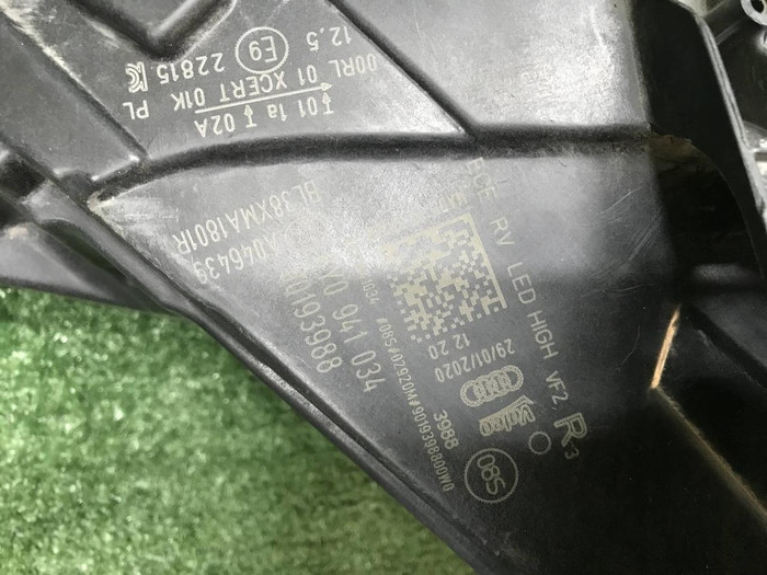 Фара правая Audi A3 4 8Y (2020-2024) LED