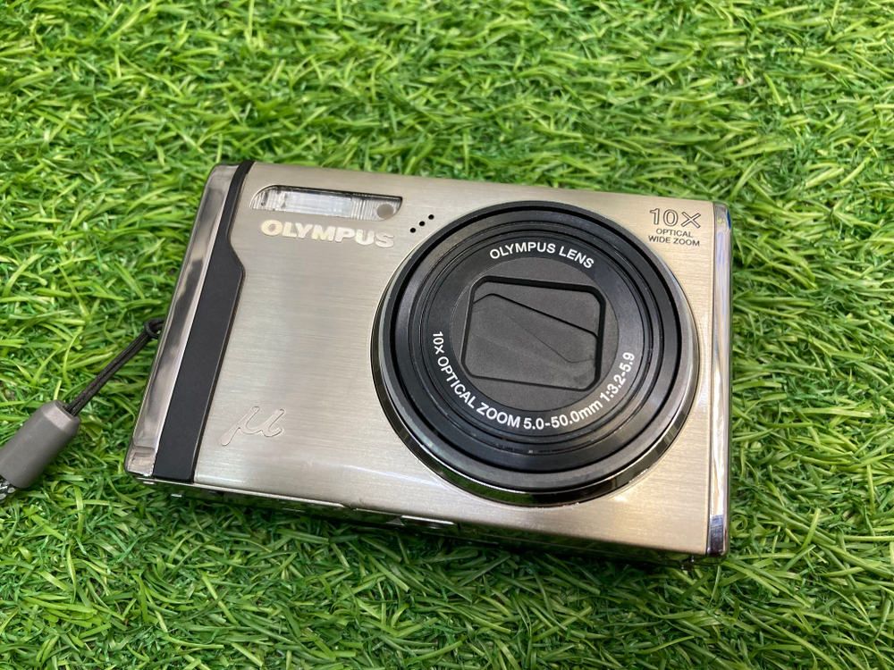 Olympus u9000
