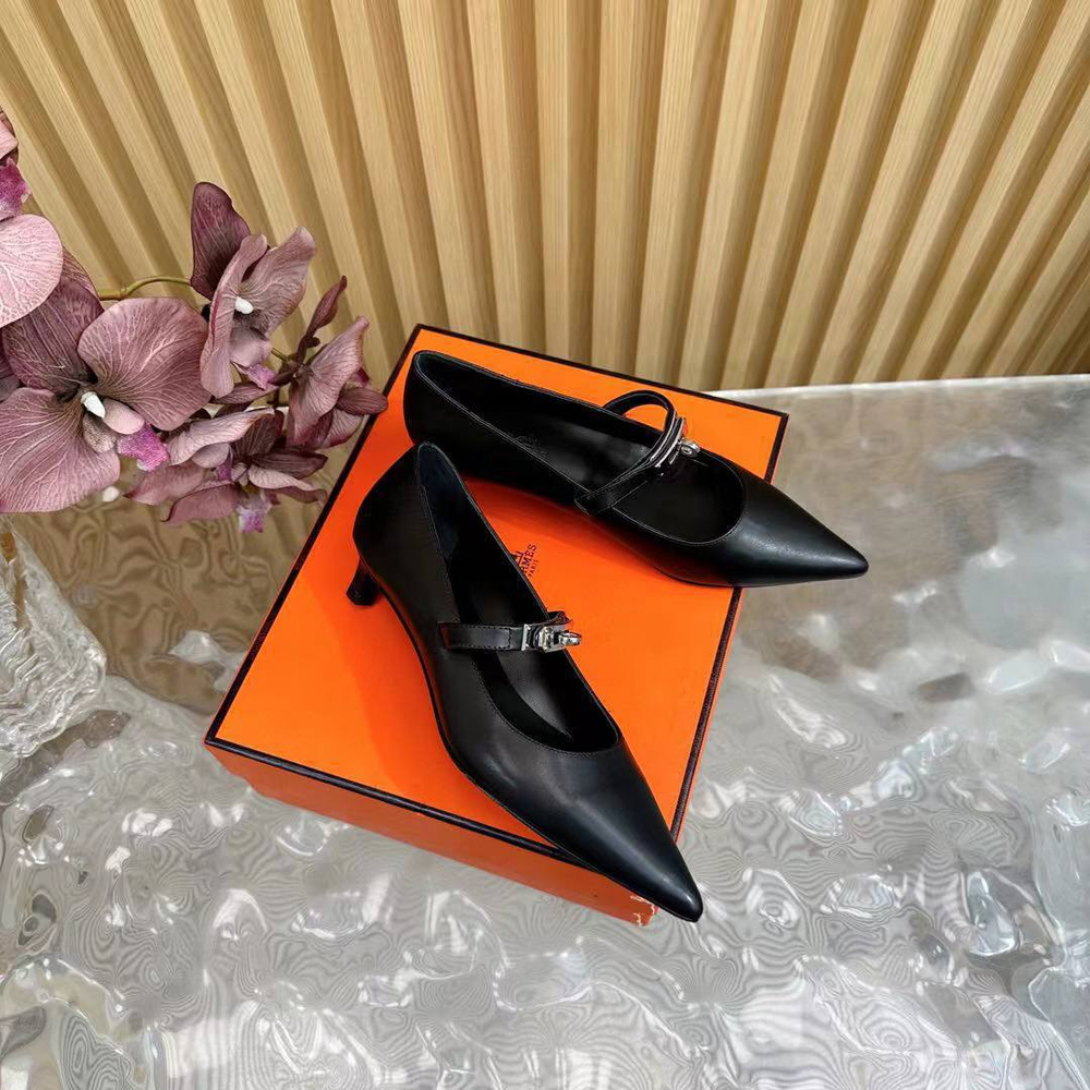 Женские туфли Hermes Kiara черного цвета с ремешком