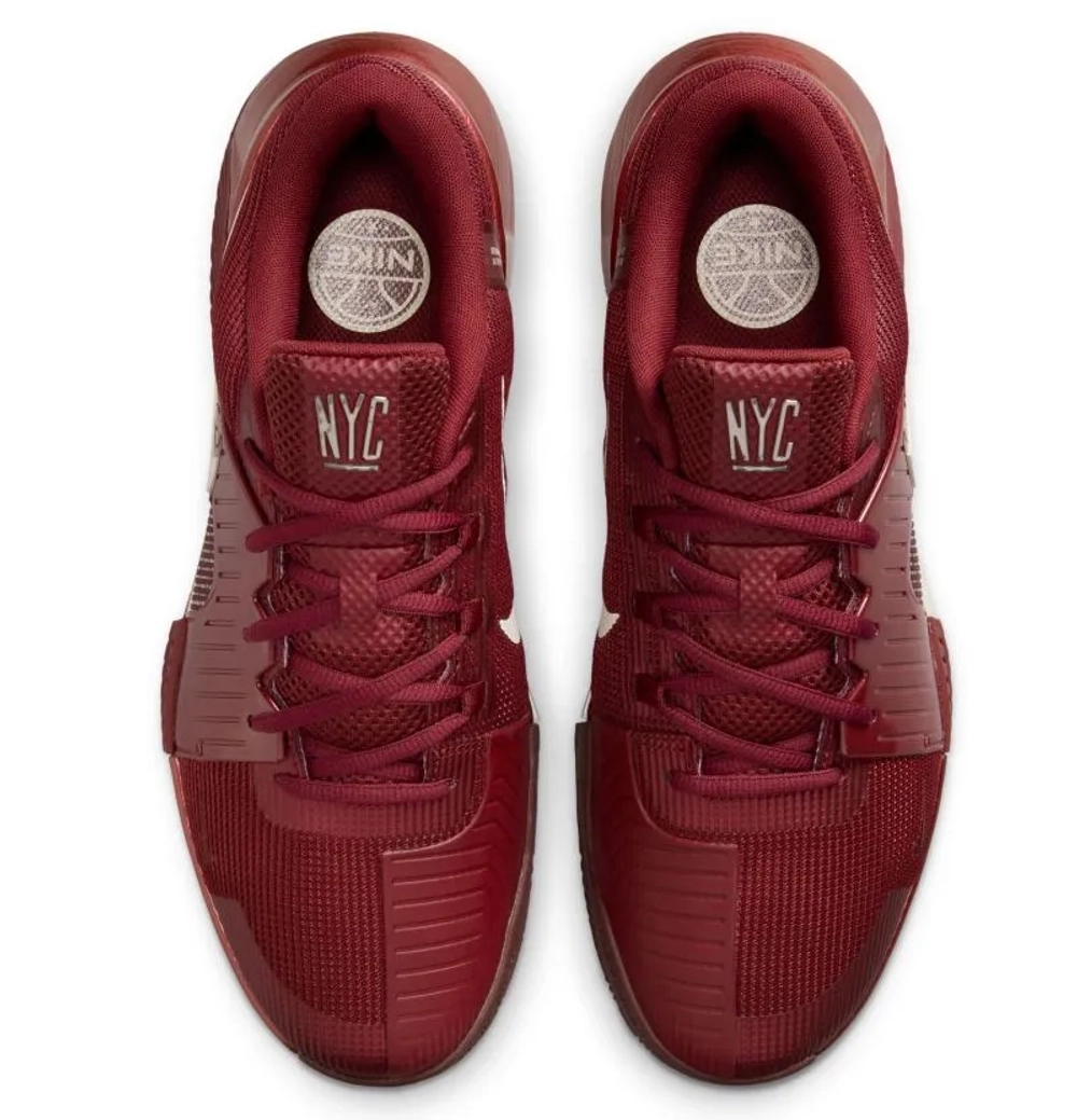 Мужские кроссовки теннисные Nike Zoom GP Challenge 1.5 Clay Premium - team red/green spark/pale beige