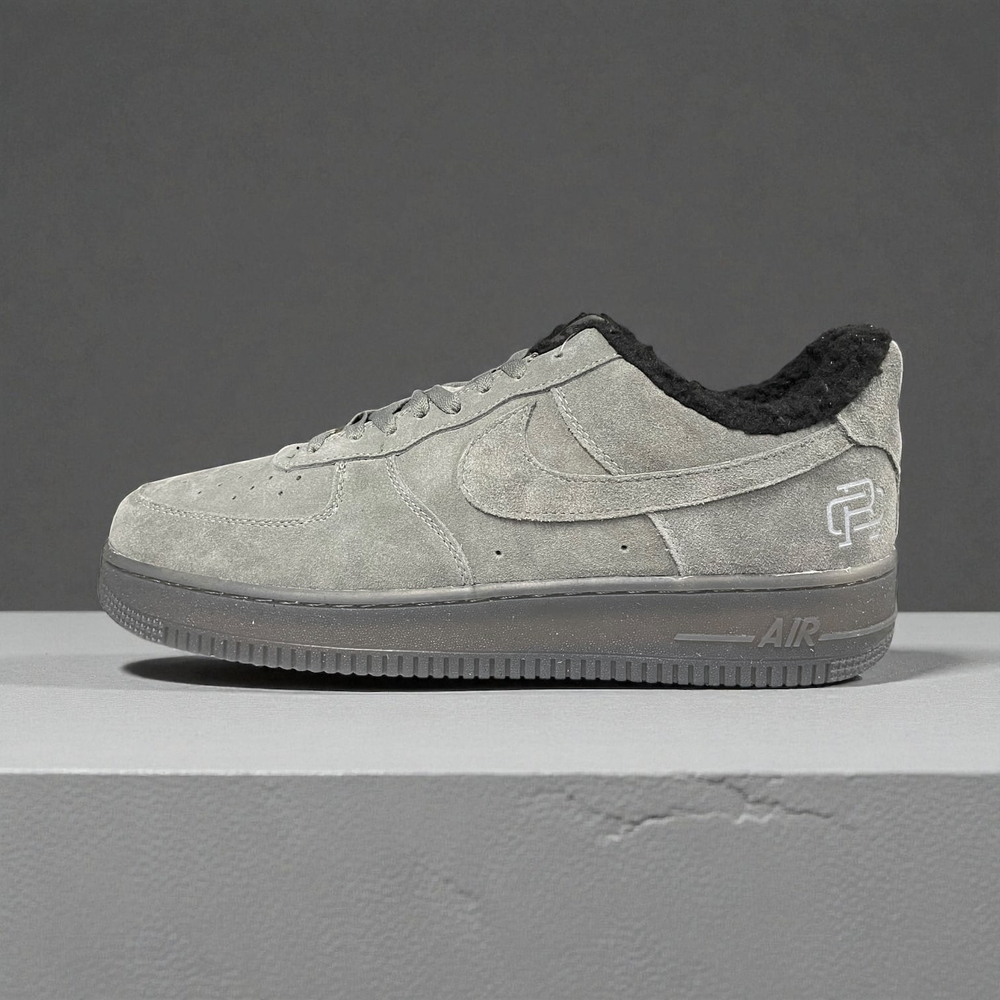 Nike Air Force 1 Low Winter • Gray