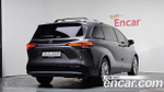 Toyota Sienna 2.5 Hybrid 2WD — 2021