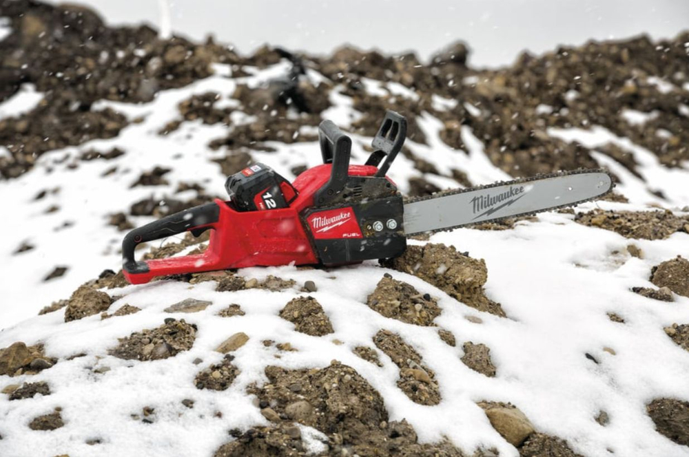 Аккумуляторная цепная пила Milwaukee M18 FCHS-121B FUEL 4933464223