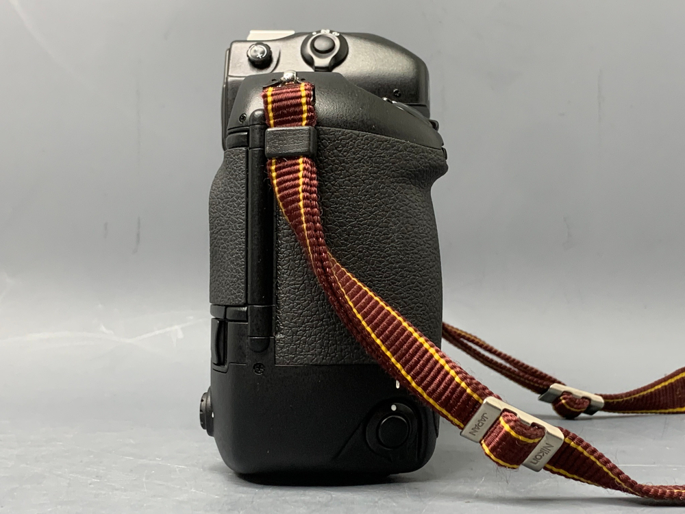 Nikon F5