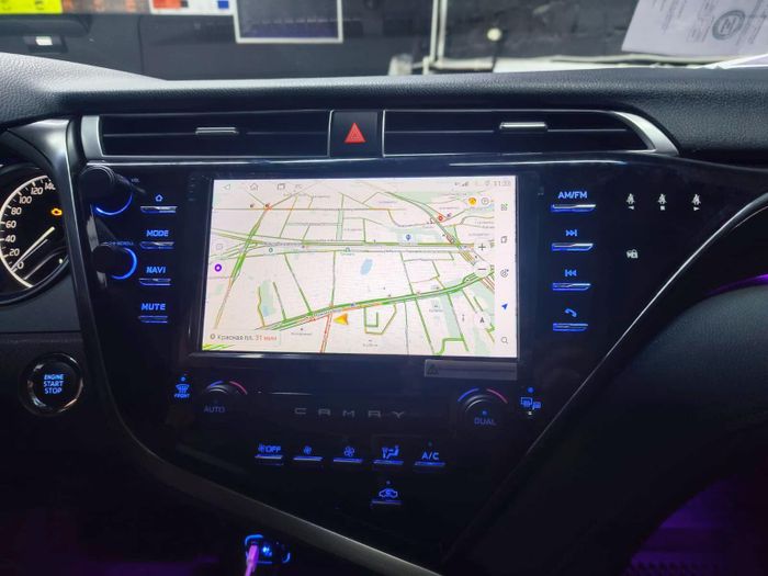 Магнитола для Toyota Camry 70 2017-2020 (c JBL и климатом на ШГУ) - Kuberg SF-9695 QLed+2K, Android 13, Быстрейшая, CarPlay, 4G SIM-слот