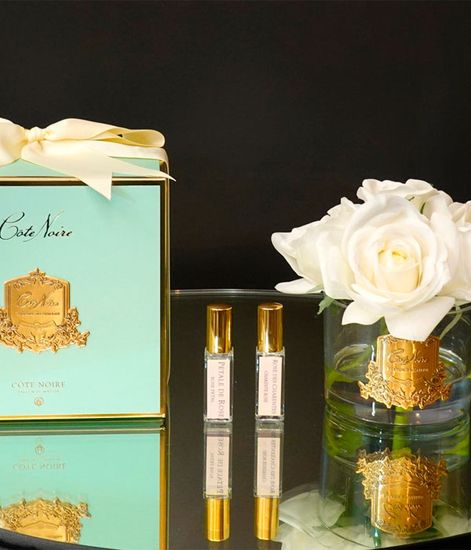 Букет из 5 белых роз Ivory White, Cote Noire