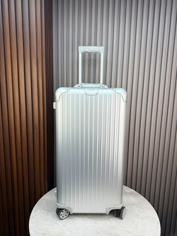Дорожный чемодан Rimowa Trunk Aluminium
