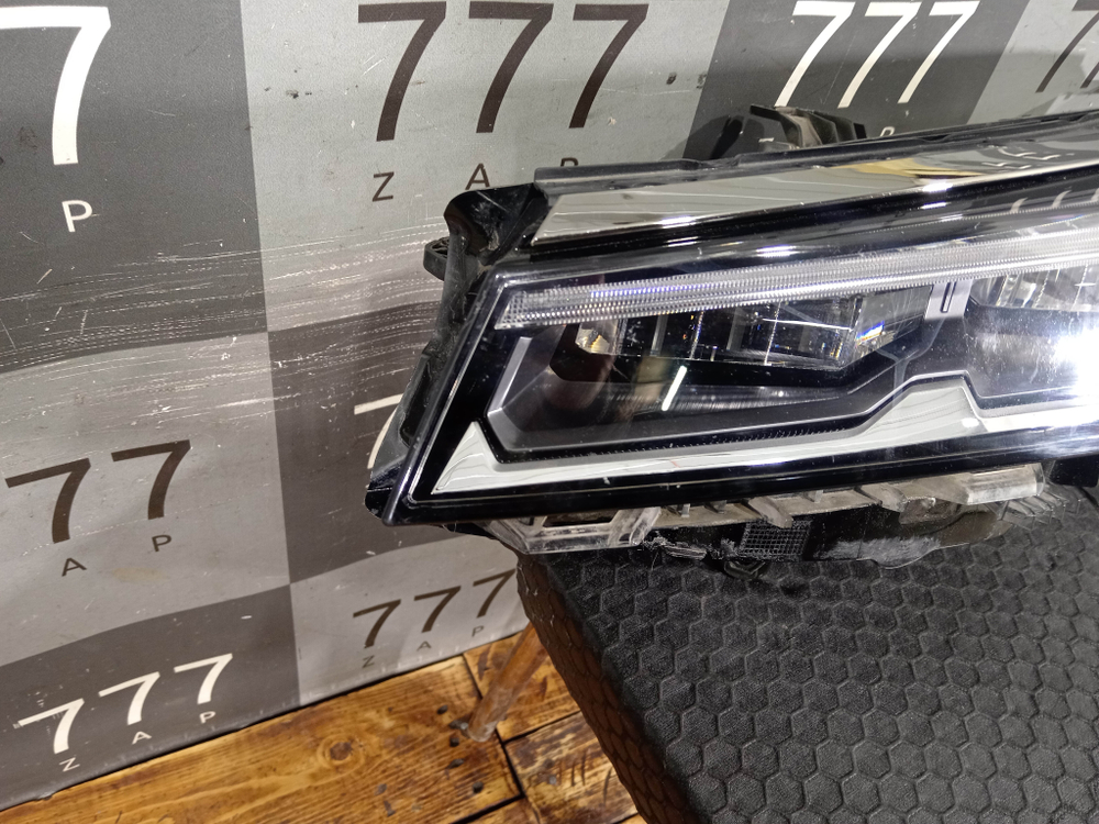 Фара левая GAC M8 23-нв Б/У Оригинал 7210011CMV0301M10